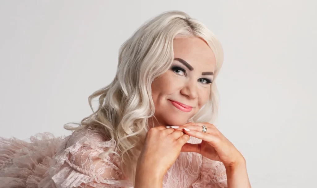 Suomen suosituimmat naisartistit 2025  tanssikansa äänesti 10 suosikkia | tanssiin Fi