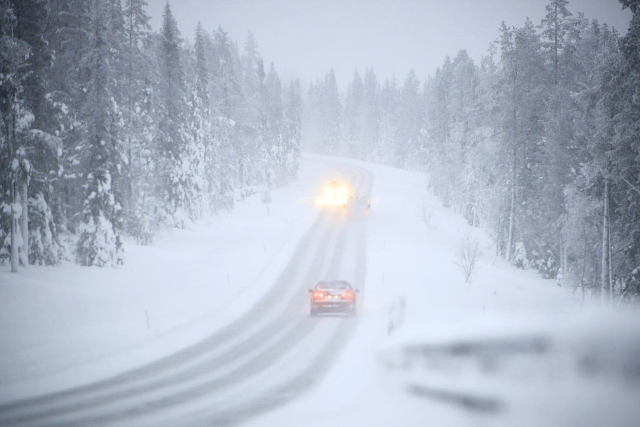Lapissa lumipeite vahvistuu lauantaina paikoin useilla senteillä.