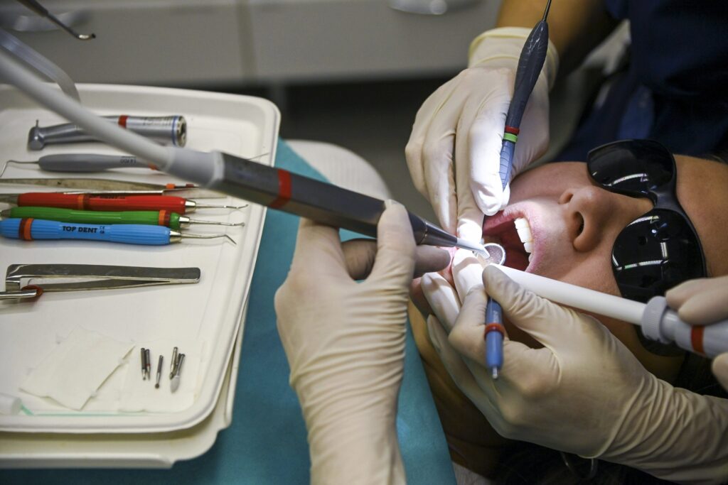 STUK varoittaa turhasta hammasröntgenistä – kerryttää väestön säteilyannosta