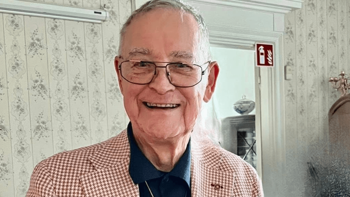 Lasse Liemola sai kutsun Linnan juhliin – iskelmälegenda ilahtui