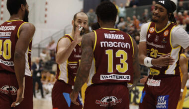 Korihait löi hallitsevan mestarin kauden tasapainoisimmalla esityksellä – ”Meillä oli joulumieltä tänään”