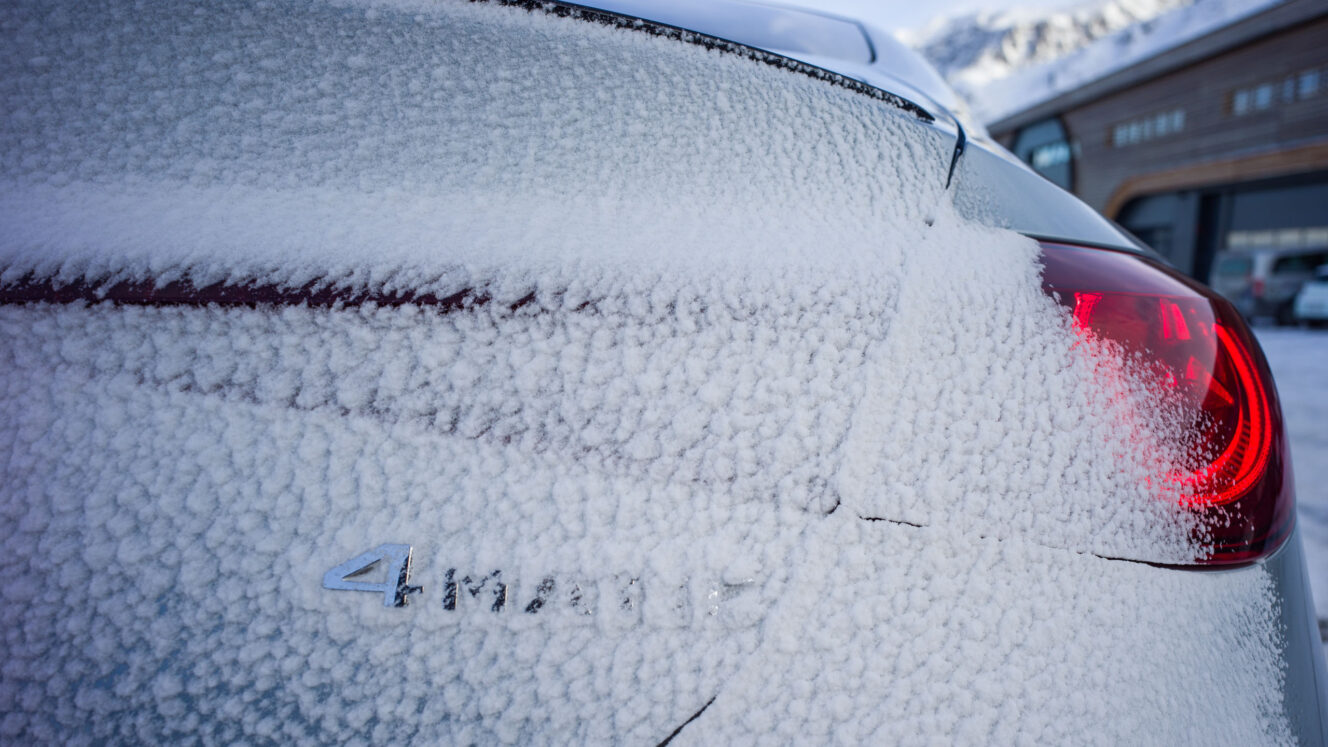 Mercedes-Benz CLA 220 4Matic bensiini polttomoottori koeajo