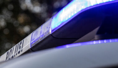 Nuorten autoajelu jouluyönä päättyi ulosajoon – kuljettaja oli 15-vuotias nuorukainen – Päivän Lehti