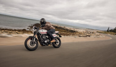 Triumph julkaisi kaksi uutta 400-kuutoista mallia – Tracker 400 ja Thruxton 400