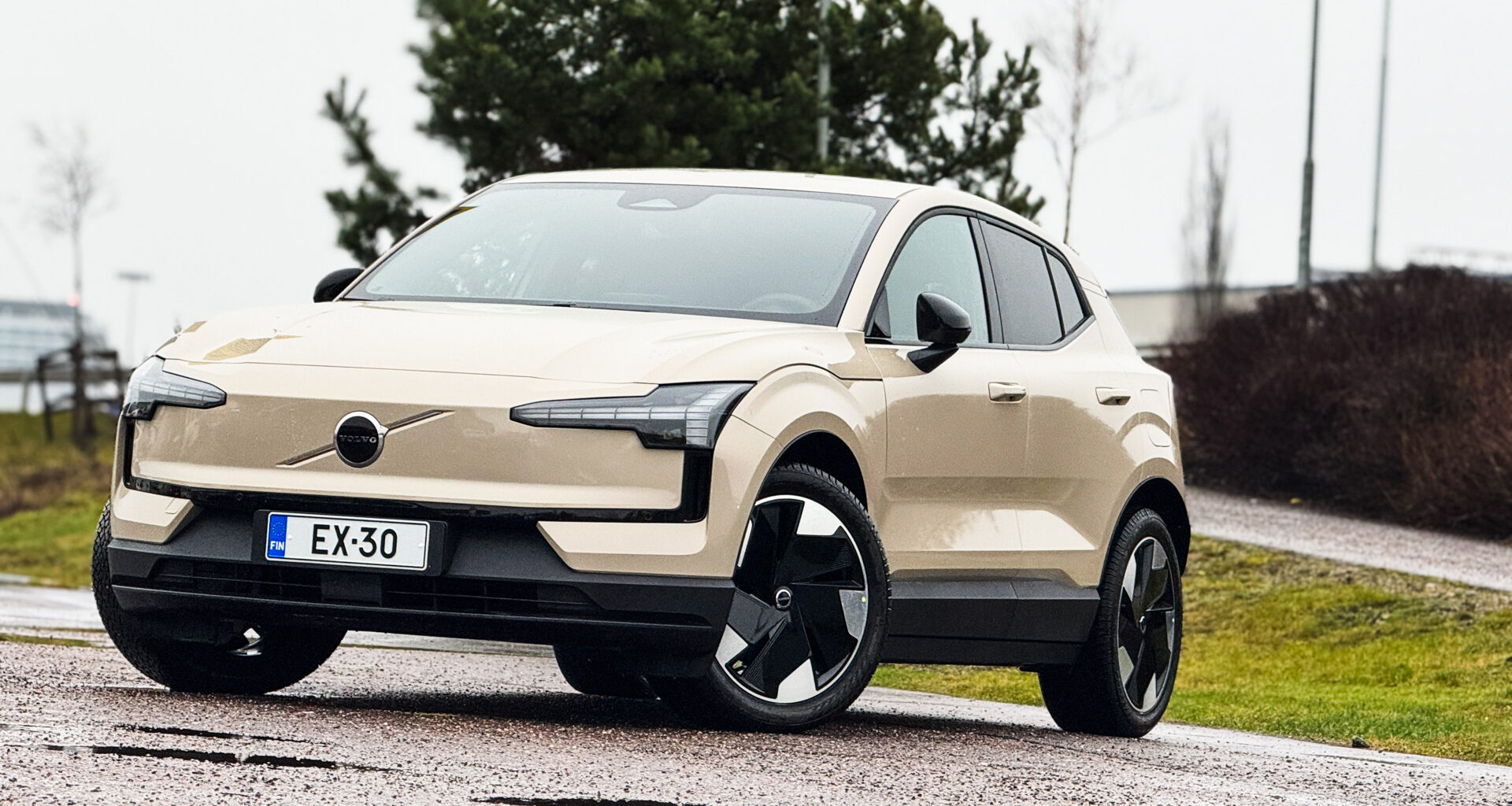 Volvo EX30 Extended Range – ihan jees myös isolla akulla