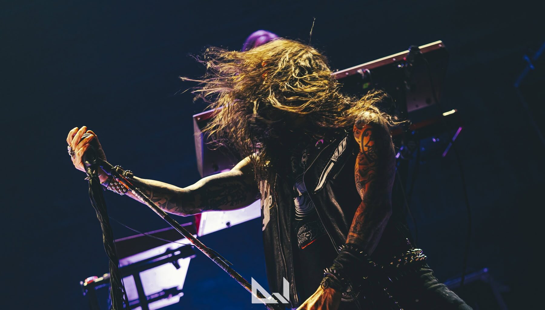 Maailmalla listattiin vuoden kovimmat progemetallilevyt - suomalaisväriä joukossa