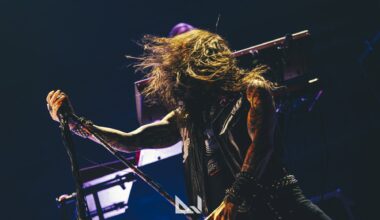 Maailmalla listattiin vuoden kovimmat progemetallilevyt - suomalaisväriä joukossa