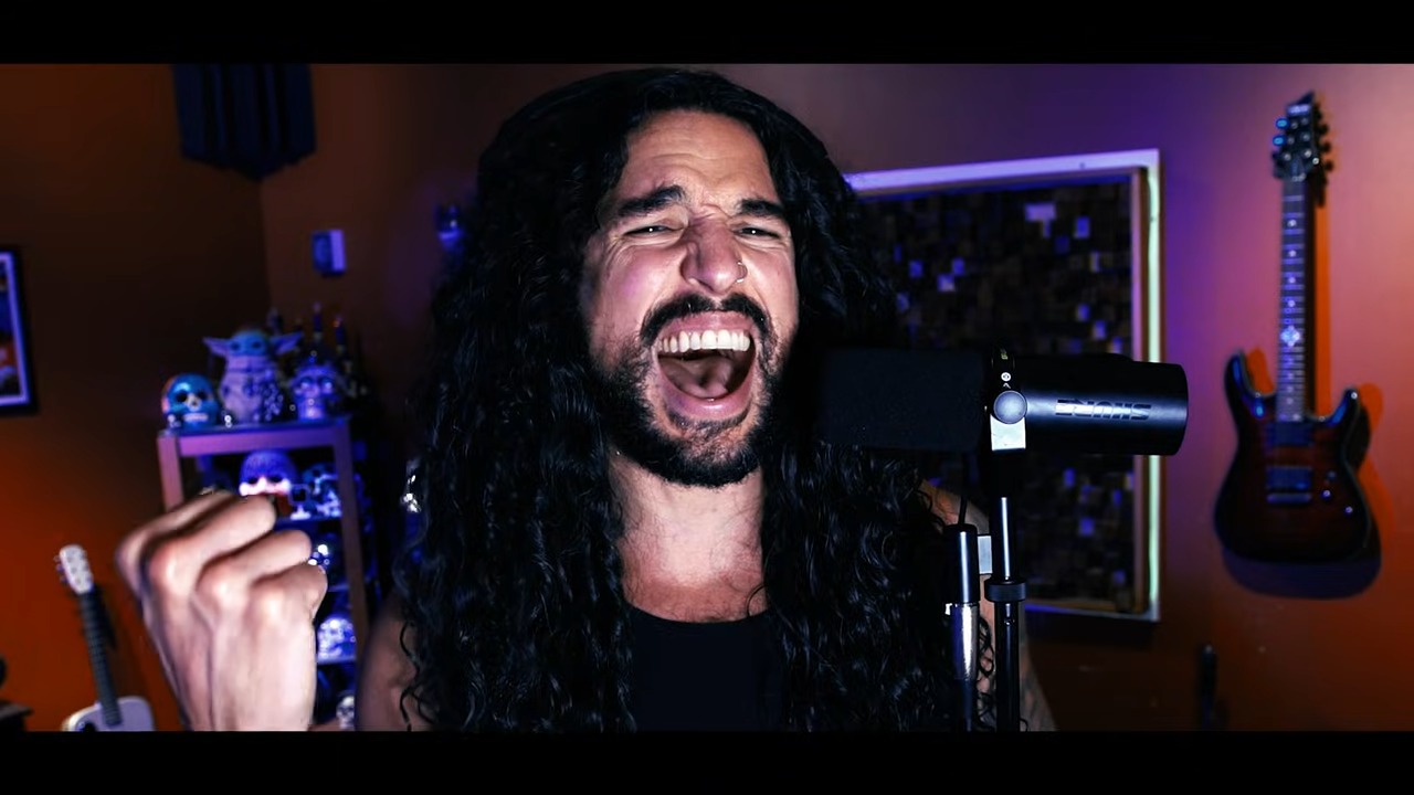 Tuhannen äänen mies esitti System of a Downia Queenin tapaan, itse Brian May tuli kehumaan tulkintaa - "Mikä lahjakkuus!"