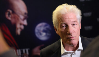 Richard Gere on mukana dokumenttielokuvassa: "Jos valtaosa maailman johtajista olisi naisia, maailma olisi turvallisempi paikka"