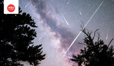 Kuvituskuva on Perseidien meteoriparvesta.