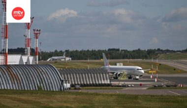 Kone Vilnan lentokentällä. Kuvituskuva.