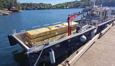 Hangon Auto ja Venetalo toimittaa työveneen Ruotsiin | veneily