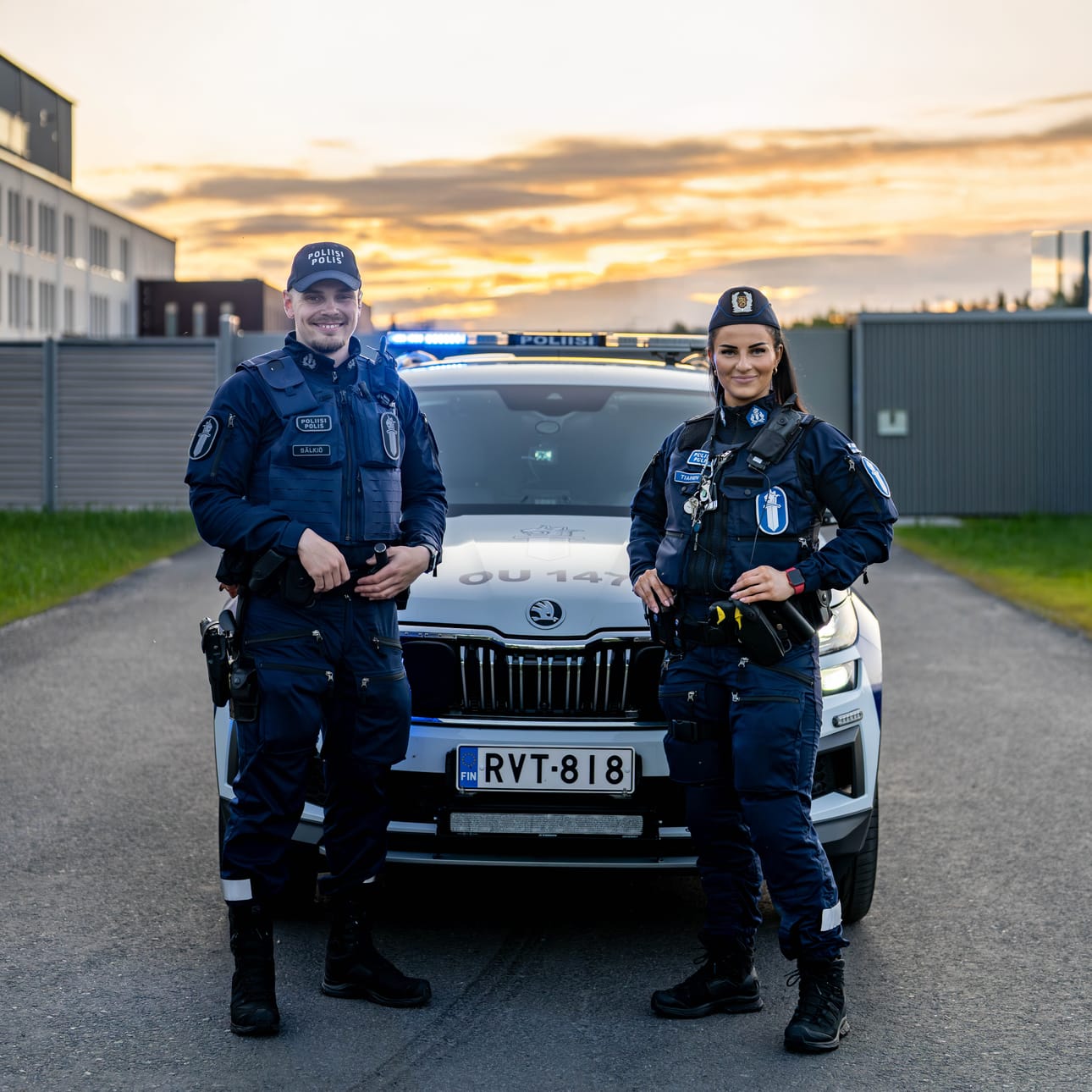 Vanhemmat konstaapelit Tuomas Sälkiö ja Ruusa Tiainen ovat virkaiältään Oulun poliisilaitoksen nuorimpia.