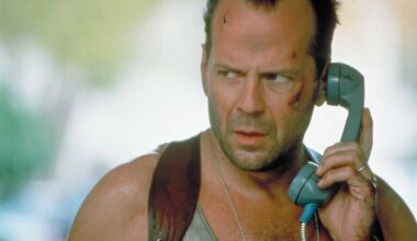 Bruce Willisin vaimo jakoi iloisen vuoristoratavideon – muistutus Die Hard -tähden sairautta edeltävästä elämästä