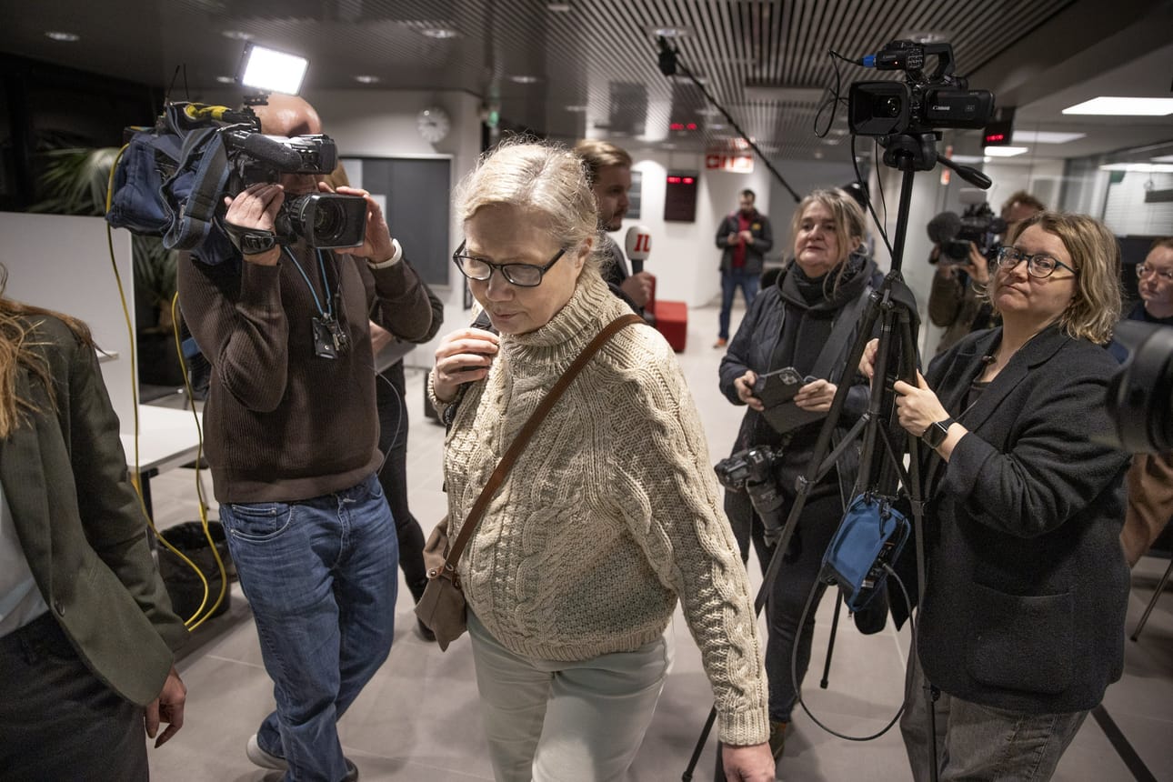 Anneli Aueria kuultiin tänään Varsinais-Suomen käräjäoikeudessa oikeudenkäynnissä, jossa häntä ja hänen ex-miesystäväänsä syytetään lapsiin kohdistuneista seksuaali- ja väkivaltarikoksista.