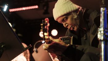 Arvio: Mika Kaurismäki on noussut kuin varkain Suomen kenties parhaaksi musiikkidokumenttien tekijäksi