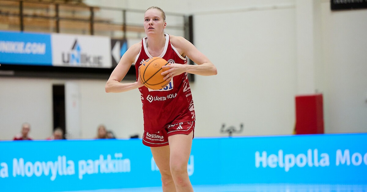 Saana Kujala upotti Hongan - PeKa kärjessä joulutauolle