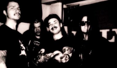 Metal Hammer listasi vuoden parhaat levyt - suomalaisväriä mukana