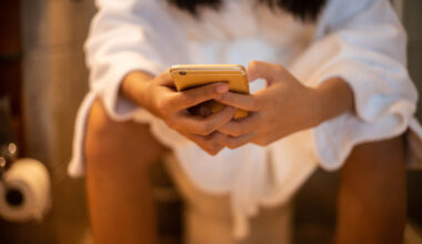 Tämä häpeilystä johtuva tapa aiheuttaa monelle ummetusta