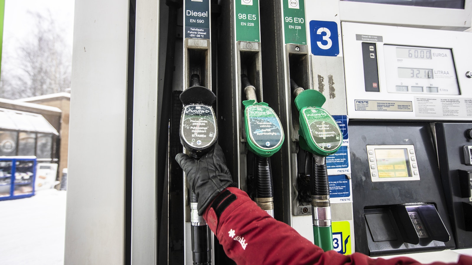 Öljyn hinta alimmillaan vuosiin – kaasu ja fosforikin halventuneet - Maaseudun Tulevaisuus