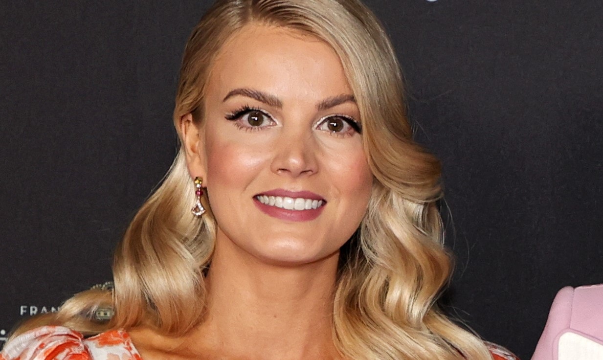 Janni Hussilta huima miesuutinen Seiskassa