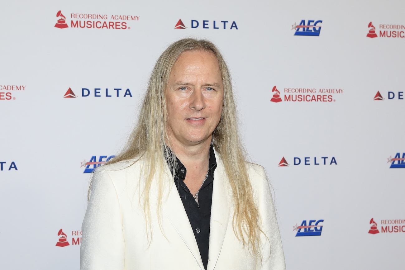 Alice in Chains -kitaristi muistelee, millainen yllätys häntä odotti autotallissa Van Halenin kiertueelta kotiutuessaan