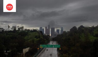 Viranomaiset varoittavat maanvyörymistä.