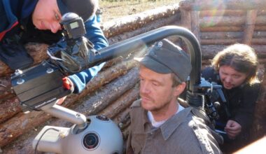 Tuntemattoman sotilaan making of -dokumentti yksinoikeudella Elisa Viihteessä – myymälöissä virtuaalitodellisuus vie suoraan elokuvan maisemiin