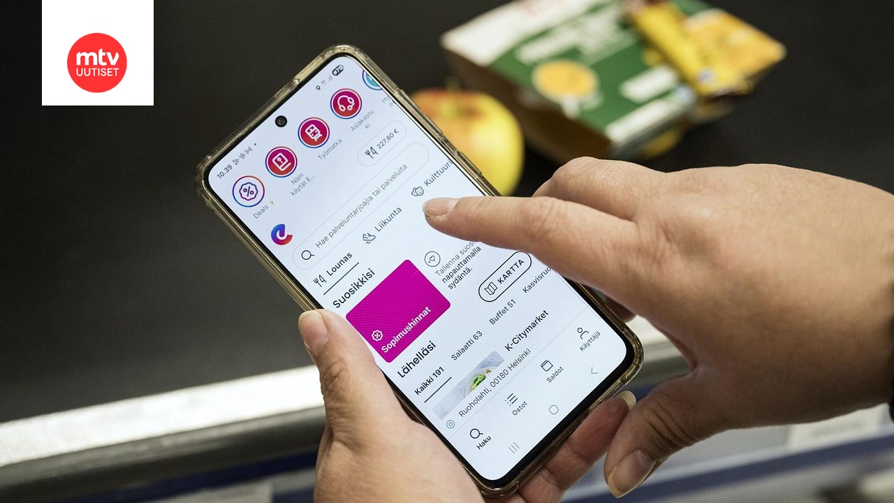 Kuvituskuva. Kokoomusnuorten mukaan järjestelmä vääristää ravintolahintoja ja rajoittaa palkansaajien vapautta käyttää omaa palkkaansa haluamallaan tavalla.