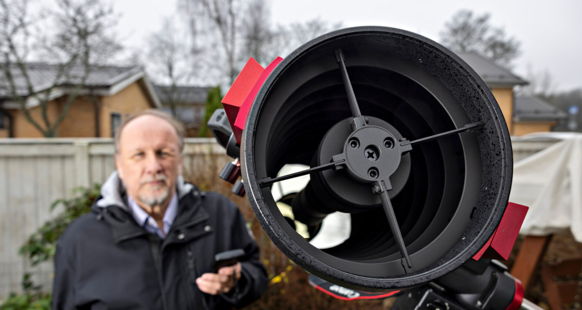 Tutkimusprofessori Markku Poutanen innostui avaruudesta kuulentojen myötä – ”Minun mukaani on nimetty asteroidi”