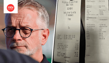 Kansanedustaja julkaisi Facebookissa kuvat taksimatkojensa kuiteista, jotka kummatkin ovat olevinaan Taksi Helsingin -kuitteja.