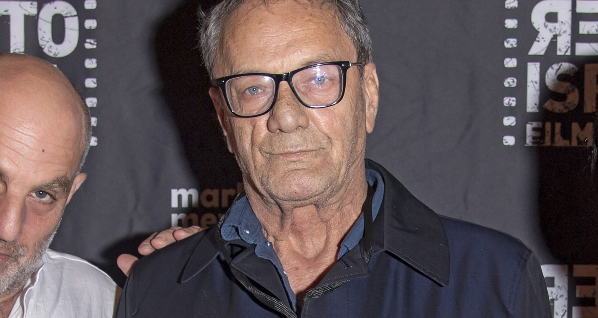 Näyttelijä Mohammad Bakri on kuollut – Muistetaan Isänmaan puolesta -sarjasta