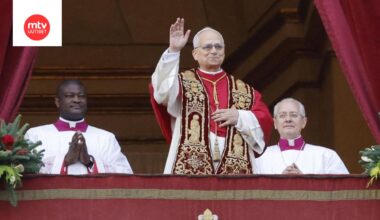 Paavi pitää urbi et orbi -puheensa kahdesti vuodessa, pääsiäisenä ja jouluisin.