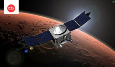 Taiteilijan näkemys Nasan MAVEN-luotaimesta Marsin kiertoradalla.