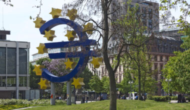 Keskuspankin korkotaso jäi ennalleen – lainakorot pysynevät parissa prosentissa myös ensi vuonna