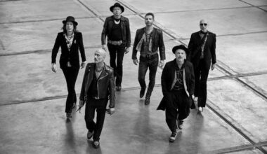 The Ark on Logomon Terassikes&#228;n ensi kes&#228;n ensimm&#228;inen artistijulkistus.