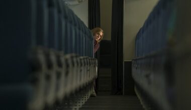 Apple TV:n Pluribus-sarja meinasi päättyä pettymykseen – Lopetusta korjattiin räväkämmäksi