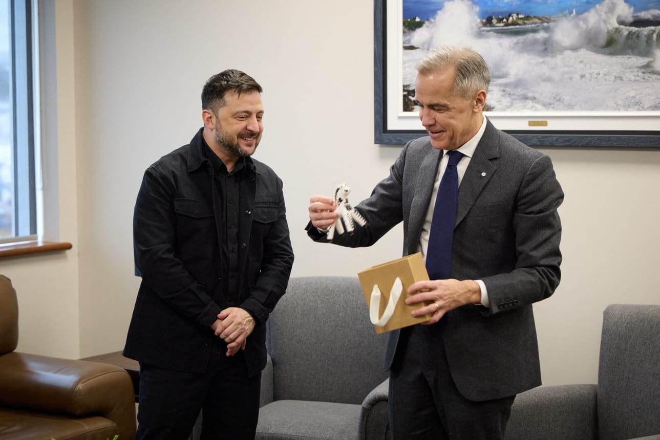 Ukrainan presidentti Volodymyr Zelenskyi ja Kanadan pääministeri Mark Carney puhuivat videoyhteydellä Euroopan unionin, sotilasliitto Naton ja eurooppalaisten liittolaismaiden johtajien kanssa.