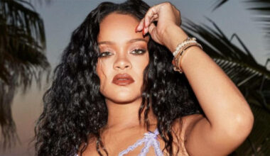 Rihanna juhli Barbadoksen itsenäisyyspäivää – julkaisi ennennäkemättömiä rantakuvia