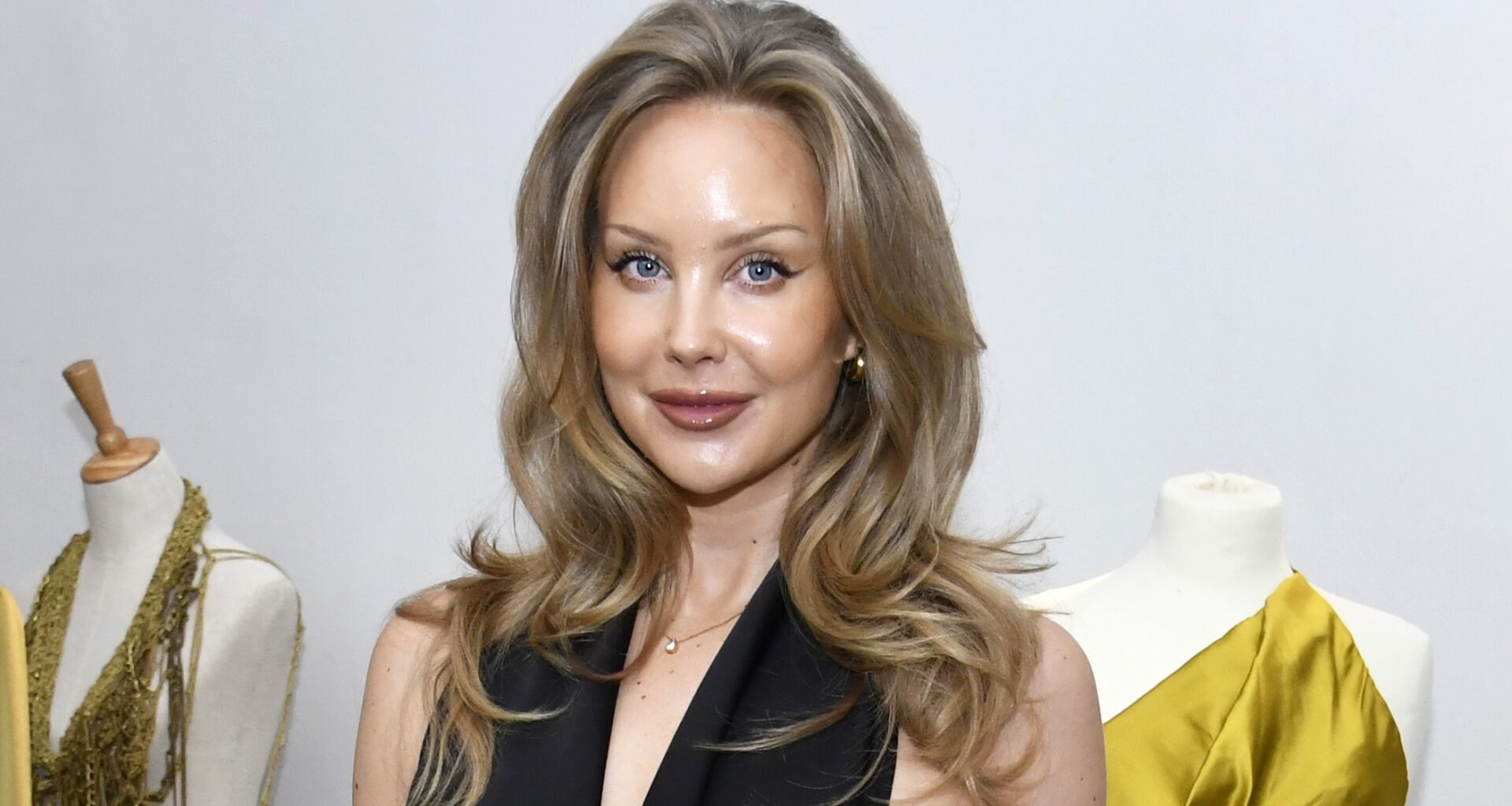 Sabina Särkkä on päätynyt erikoiseen asumisjärjestelyyn