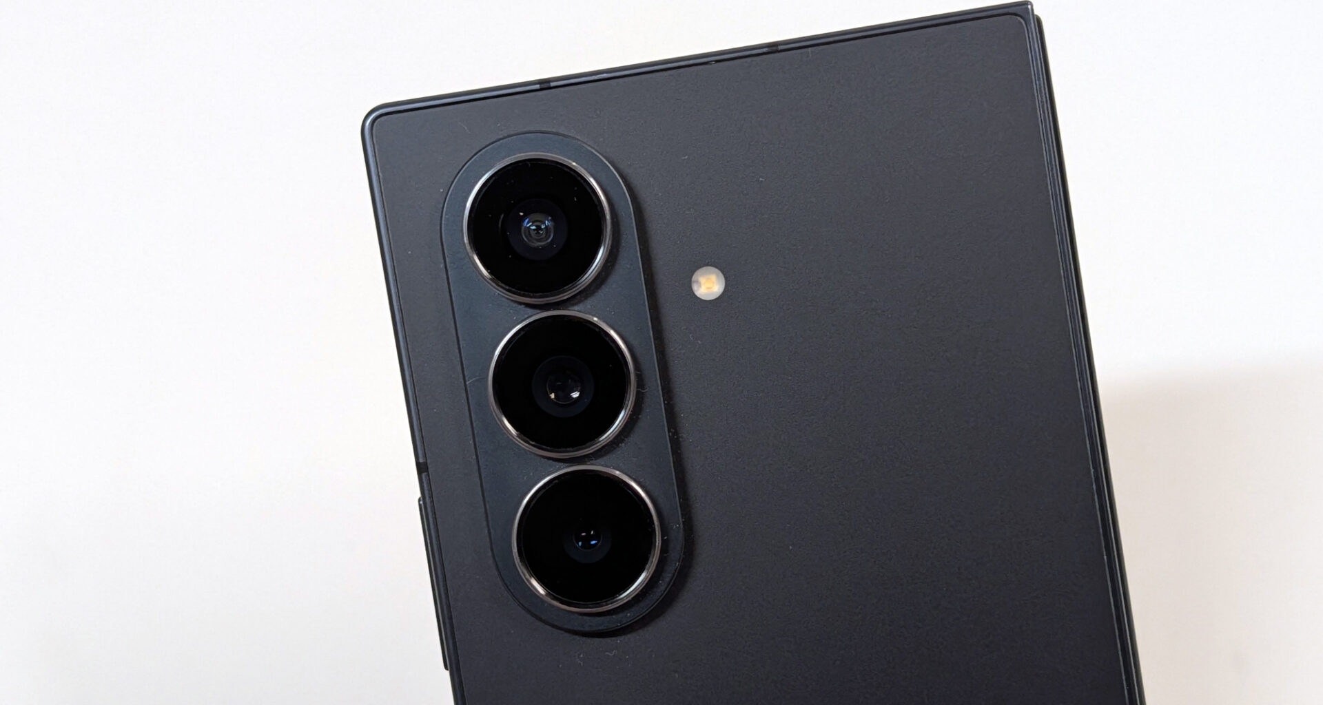 Samsung julkaisi One UI 8.5 -betan – tuo mukanaan rajattoman kuvageneroinnin ja uusia jakotoimintoja