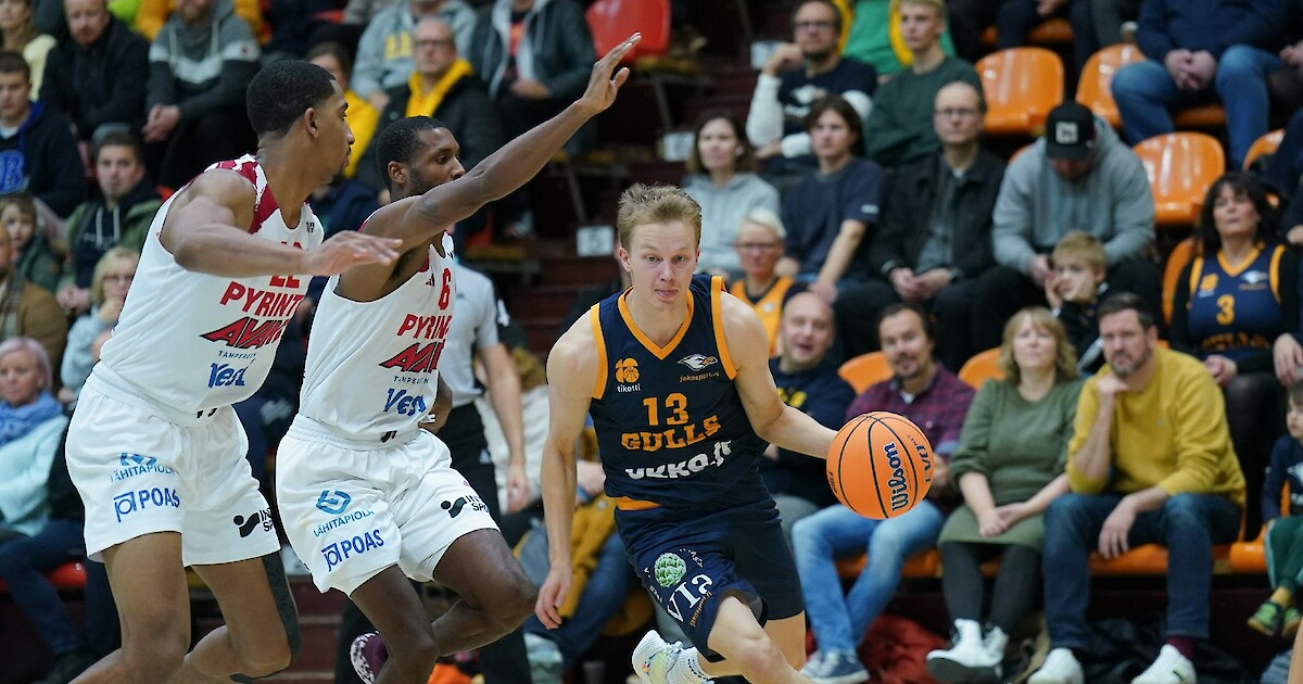 Lassi Nikkarinen siirtyy Hradec Kraloveen