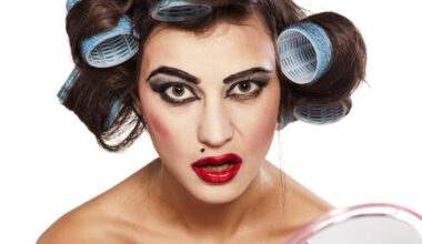 Milloin meikkaaminen menee överiksi? Asiantuntija vastaa