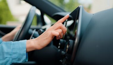 Nämä joululaulut saavat suomalaisen sulkemaan autoradion - yllättääkö?