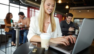 Etätyön tekijät suututtavat kahviloissa - Voice.fi