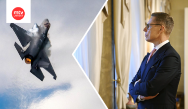 Suomi on ostanut Lockheed Martinilta 64 kappaletta F-35-hävittäjiä. Yli kahdeksan miljardin euron arvoinen kauppa on Suomen kaikkien aikojen suurin.
