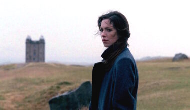 Nyt ilmaiskatselussa: Syrjäisen koulun synkkä kummitusmysteeri – tunnelmaa luo Sibeliuksen Finlandia