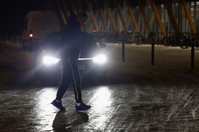 Pohjois-Pohjanmaalla varoitus – Jalkakäytävät vaarallisen liukkaita