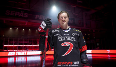 Trent Bourque Kanadan maajoukkueen matkaan Spengler Cupiin!