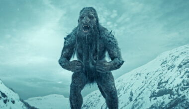 Netflixin toimistolla taisi lentää juuri aamukahvit näytölle - yhdentekevä tusinakomedia nousi TOP 10 -listan katsotuimmaksi, ohi kalliin tehoste-elokuvan, josta povattiin varmaa hittiä